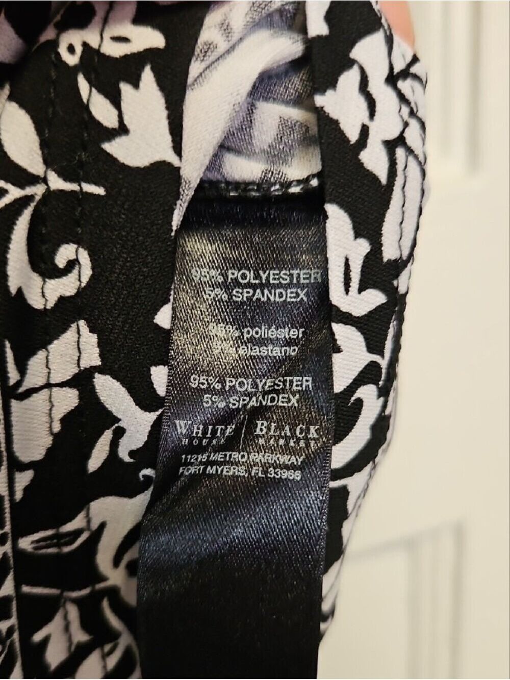 WHBM Black and White Floral Border Tank Top Med - Picture 3 of 8